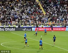 开云体育下载-国际比赛日体能课后,犹他爵士门线救险备战NBA季后赛,球迷炸锅,轮换策略成焦点的简单介绍
